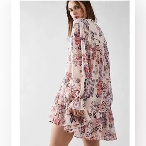 FREE PEOPLE dress, oversized sz XS, full sleeves, buttons. Hi low ruffle hem